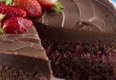 Bolo de chocolate e morango: A combinação perfeita